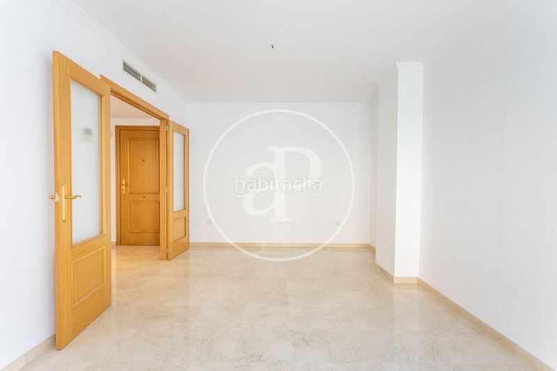 Foto e30348c3-a695-4e51-9bff-bc93ff4ff94c. Rent flat with heating parking pool in Penya-Roja - Avda. Francia Valencia