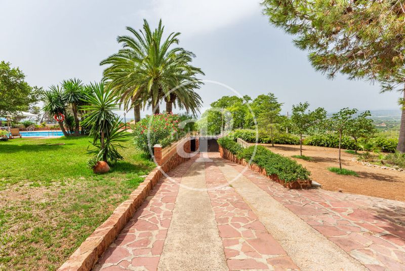 Foto 0aa6e349-fb9c-41c6-b484-ca156a22bb1b. Casa villa independiente en venta en calicanto e en Torrent
