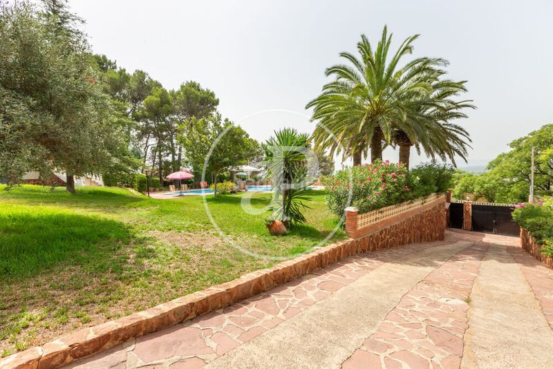 Foto 111b6b88-30b8-41ac-a34e-f3f43c1083b5. Casa villa independiente en venta en calicanto e en Torrent