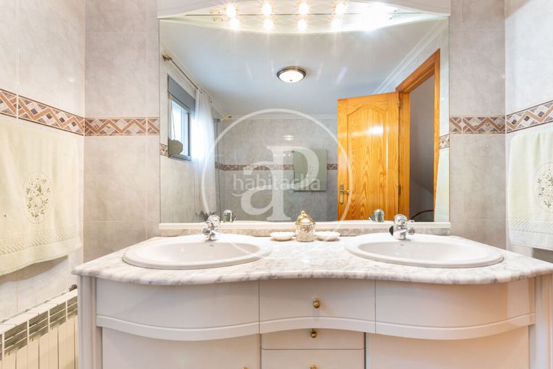 Foto 196f37a2-e080-4d31-bc87-4b4d7b4fb26a. Casa villa independiente en venta en calicanto e en Torrent