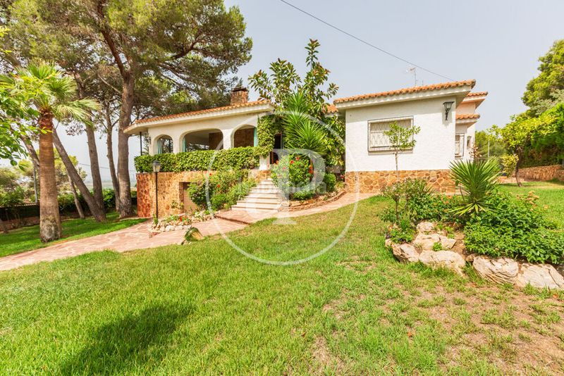 Foto 38fc08d4-7cac-46db-8009-9a629acc3f7c. Casa villa independiente en venta en calicanto e en Torrent