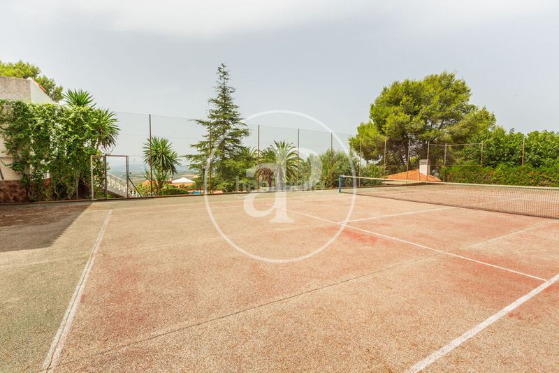 Foto 3c4ed5d0-5a86-40d7-9eea-7466e6fa3642. Casa villa independiente en venta en calicanto e en Torrent