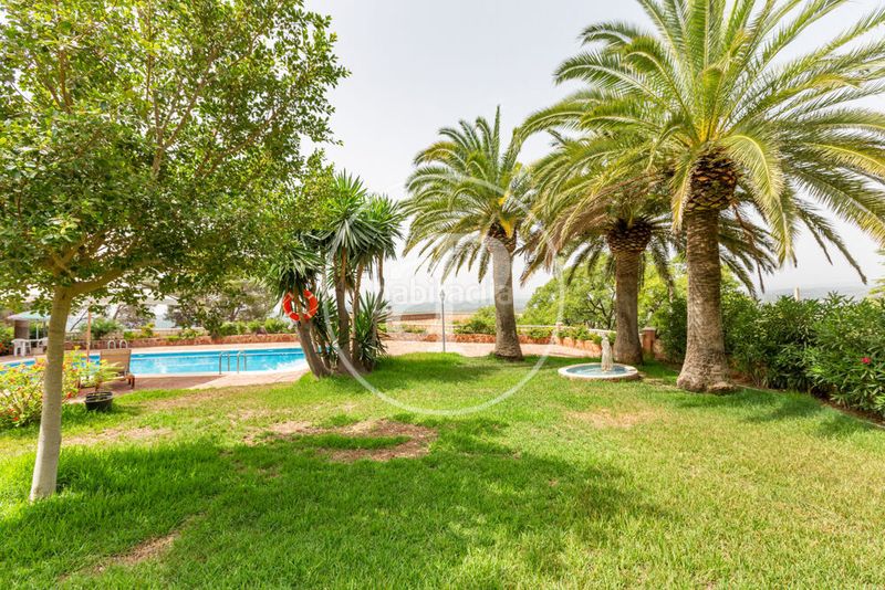 Foto 77c387d3-b542-4e2a-b12b-376f0a565b02. Casa villa independiente en venta en calicanto e en Torrent