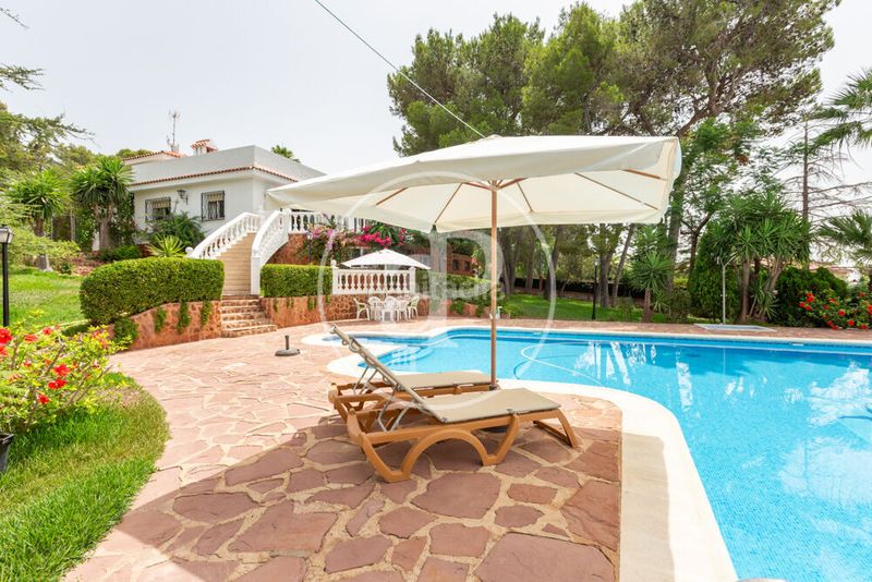 Foto c052feb6-7b50-4e54-a7c4-dd488aab6a1e. Casa villa independiente en venta en calicanto e en Torrent