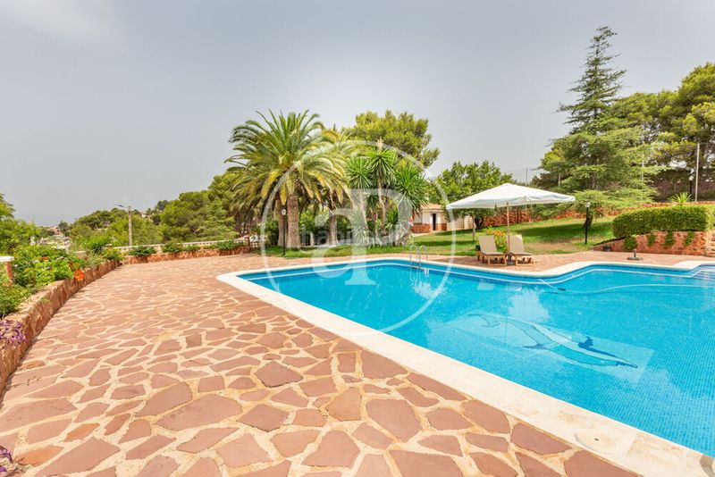 Foto cf0b45a1-f2ec-4ba9-9488-38e7dcb13729. Casa villa independiente en venta en calicanto e en Torrent