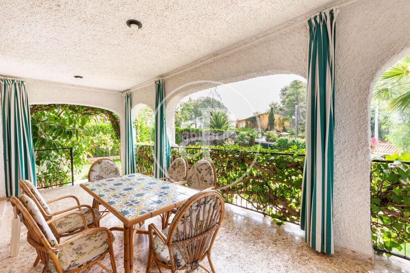 Foto f0baf662-1b69-4cd7-84d3-bfbb905004f0. Casa villa independiente en venta en calicanto e en Torrent