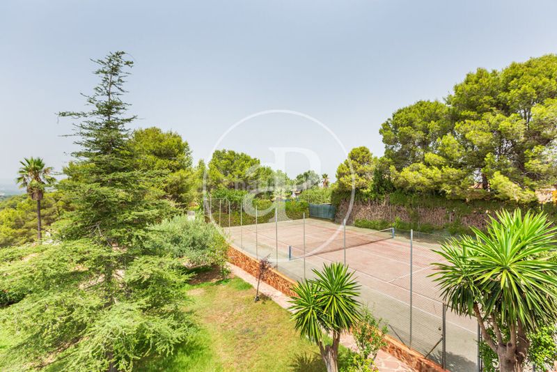 Foto f1557e7d-99ae-4c91-a0ec-f548d04f3295. Casa villa independiente en venta en calicanto e en Torrent