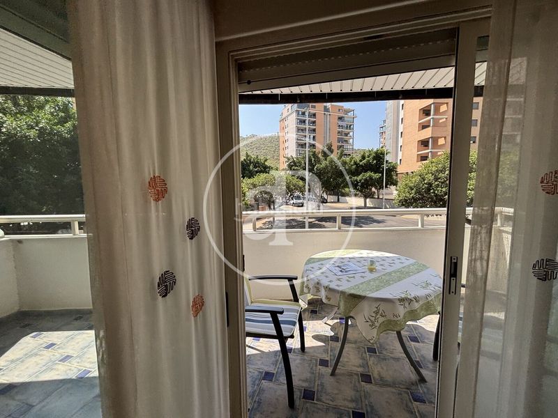 Foto 601b63c2-83b6-45da-b9b9-316bca72b9f1. Pis amb calefacció aparcament piscina a Playa Poniente Benidorm
