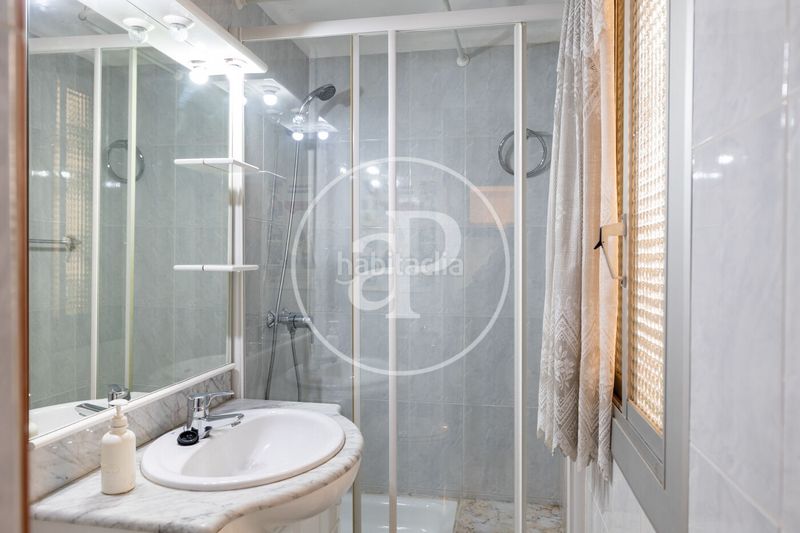 Foto ad643658-026b-4c7f-b6d5-26677b166058. Casa pareada casa en venta en les corts en Sant Ramon - Maternitat Barcelona