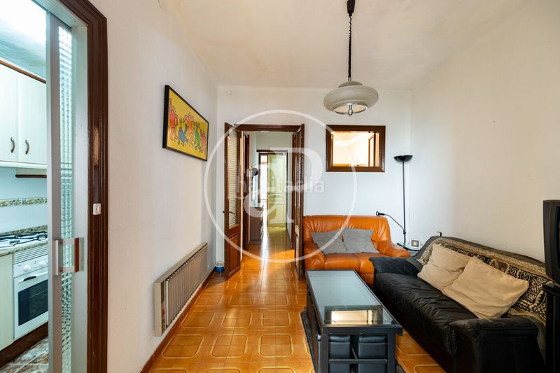 Foto bef1e111-17de-4a5e-af21-13b61e2a1250. Casa pareada casa en venta en les corts en Sant Ramon - Maternitat Barcelona