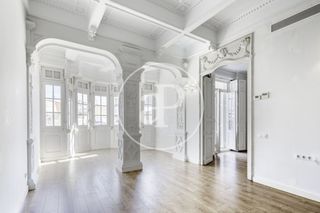 Rent Flat  Av. del regne de valència. Piso en alquiler en leixample
