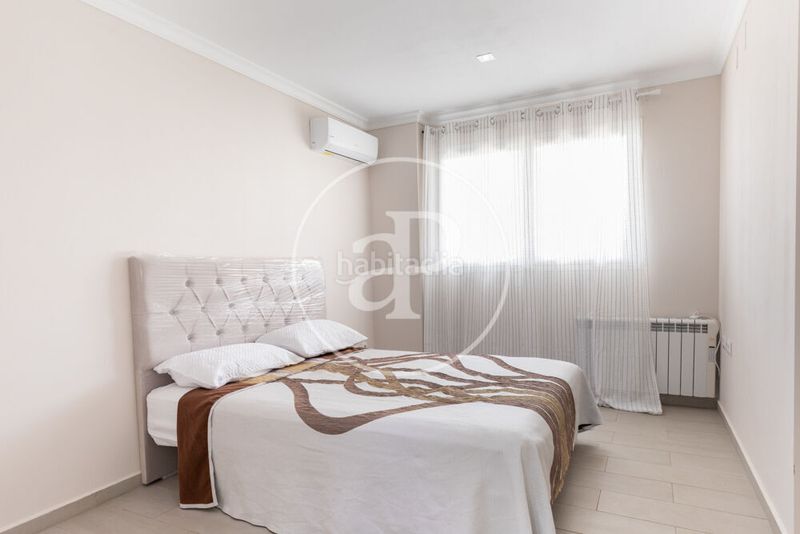 Foto 4328ca8a-fd40-4f55-a89b-e1bdebe1fd55. Casa amb calefacció aparcament piscina a Los Pinares-La Masia Bétera