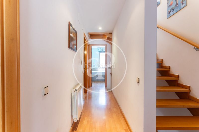 Foto 1bee2ce6-d123-42a2-83a9-c66d921f181b. Casa adosada casa en venta en Catalunya - Fontetes Cerdanyola del Vallès