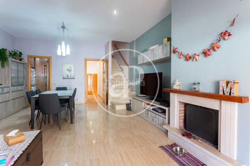 Foto 1dc743db-f78d-496f-ae29-782a17b7f423. Casa adosada casa en venta en Catalunya - Fontetes Cerdanyola del Vallès