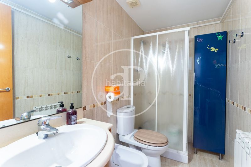 Foto b1a07f54-a97d-4d9f-84ae-c27c93b2a77a. Casa adosada casa en venta en Catalunya - Fontetes Cerdanyola del Vallès