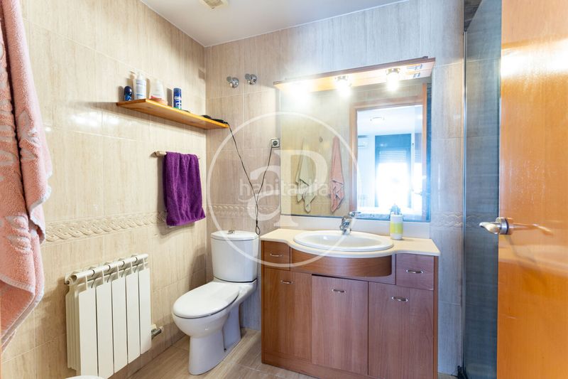 Foto fe89eba6-a83b-48d6-bb1e-586979fad9af. Casa adosada casa en venta en Catalunya - Fontetes Cerdanyola del Vallès