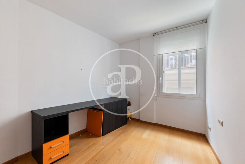 Foto ddc1ef63-df83-44f0-a79e-8120d9b5eb0f. Pis amb calefacció aparcament a Sarrià Barcelona