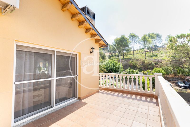 Foto 095c2ce2-f3bd-4acd-983d-e56ffb87c3ab. Casa amb calefacció aparcament a Sant Muç Rubí