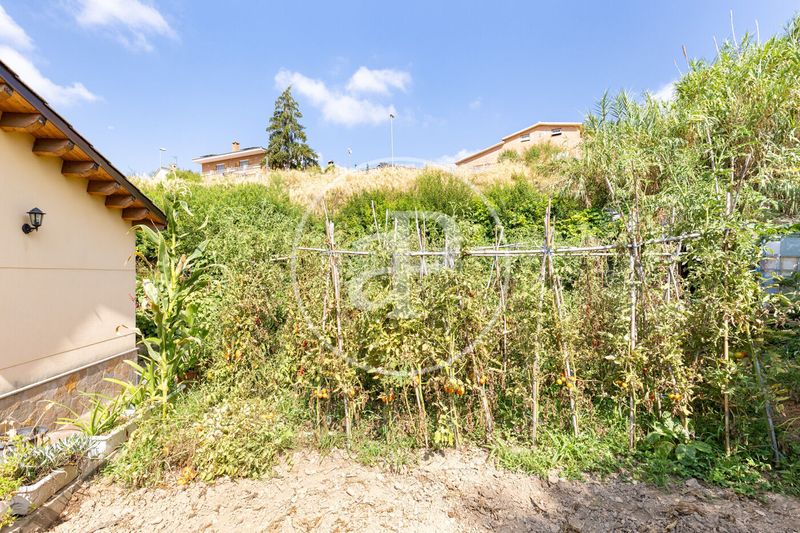 Foto cb23b811-474e-4275-80e2-c501c795c08b. Casa amb calefacció aparcament a Sant Muç Rubí