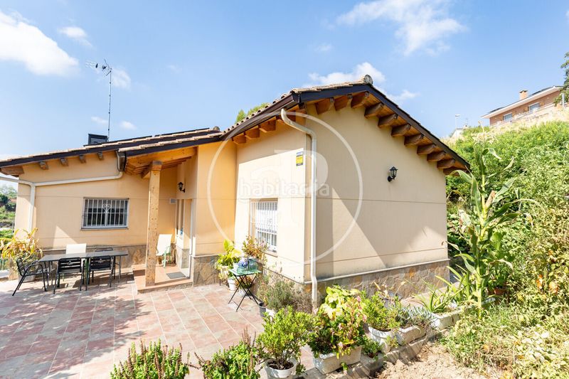 Foto cbdaca1e-3dce-4850-9c7f-e7a5a70eb908. Casa amb calefacció aparcament a Sant Muç Rubí