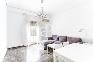 Lloguer Pis  Calle cardenal benlloch. Piso en alquiler para estudiantes en mestalla