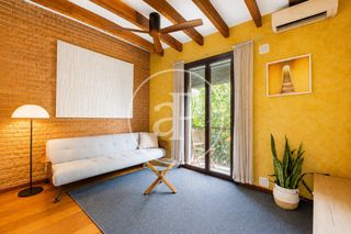 Rent Flat  Carrer de calàbria. Piso de alquiler en el eixample esquerra