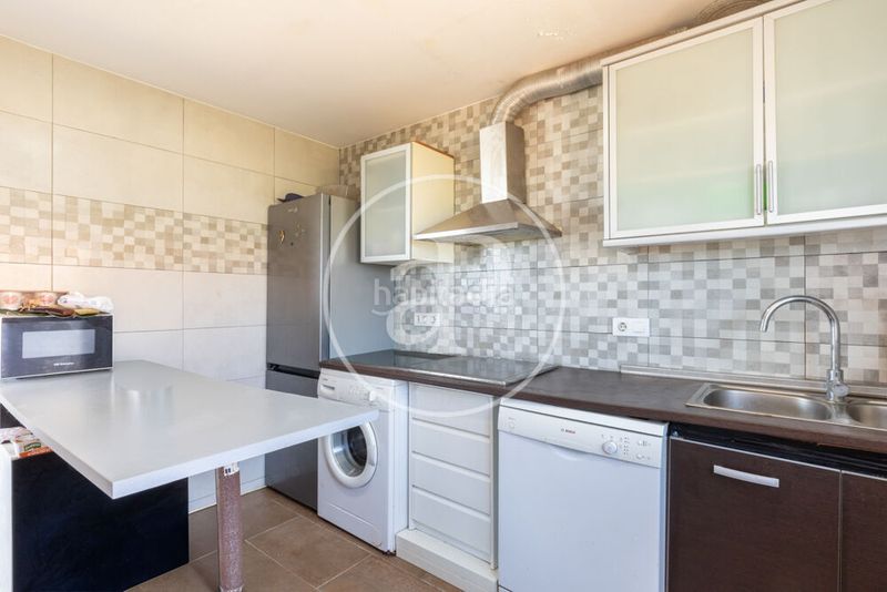 Foto 04601a36-2467-495c-a433-19ee2398cbed. Casa adossada amb calefacció aparcament a Mareny de Barraquetes Sueca