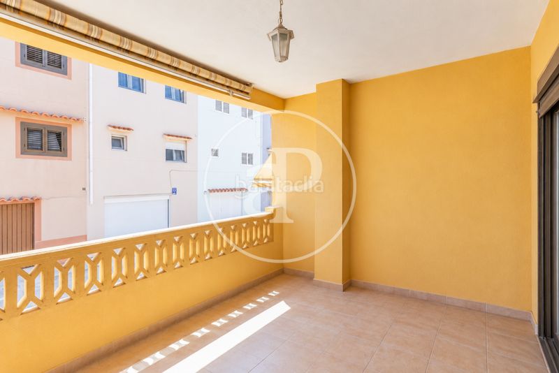Foto 4f536bfc-7ccb-4fbf-906e-84e61244d13f. Casa adossada amb calefacció aparcament a Mareny de Barraquetes Sueca