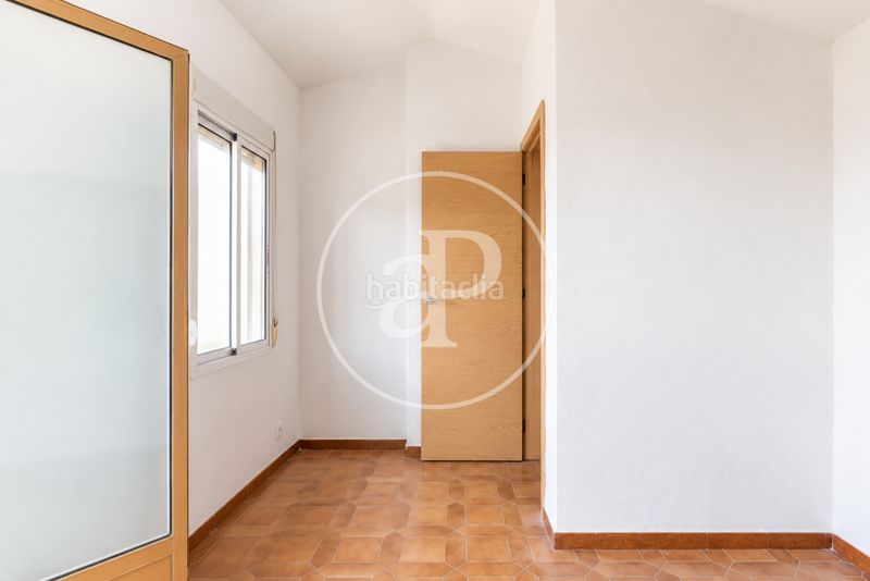 Foto a9293701-db36-4c3f-8ec9-246f97971447. Casa adossada amb calefacció aparcament a Mareny de Barraquetes Sueca