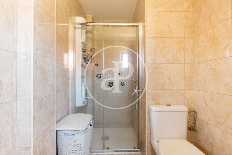 Foto e0dc553e-b4a1-4108-b4eb-c96df0f680e6. Casa adossada amb calefacció aparcament a Mareny de Barraquetes Sueca