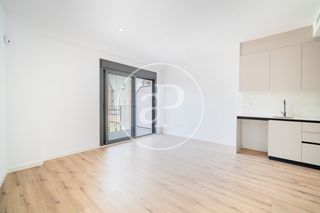 Location Appartement  Carrer del comte d'urgell. Piso en alquiler en comte durgell eixample esquerra
