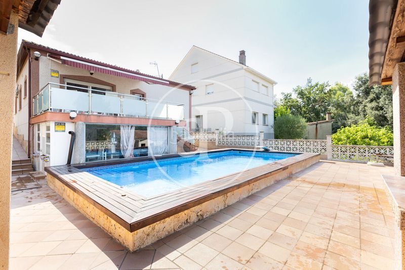 Foto c423368a-7525-477c-a284-9f8bae830589. Pis amb calefacció aparcament piscina a Els Avets-Can Serrafossà-Ximelis Rubí