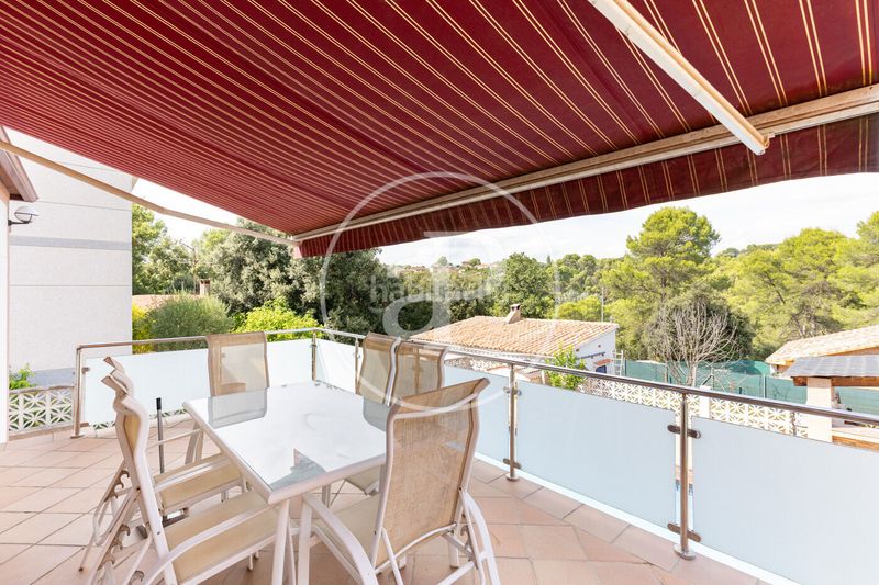 Foto e55dab04-b8b3-4814-bcb4-8168e16d9cd3. Pis amb calefacció aparcament piscina a Els Avets-Can Serrafossà-Ximelis Rubí