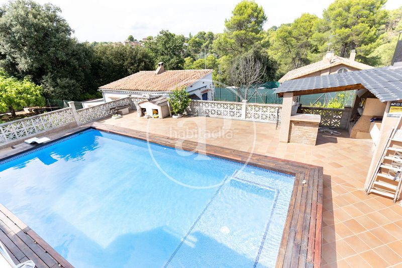 Foto e8052f33-2776-4f4d-9838-bab969652cad. Pis amb calefacció aparcament piscina a Els Avets-Can Serrafossà-Ximelis Rubí