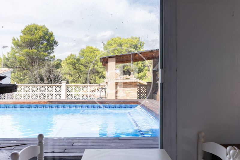Foto ecf335cd-f191-4267-b475-f62ab2036f15. Pis amb calefacció aparcament piscina a Els Avets-Can Serrafossà-Ximelis Rubí
