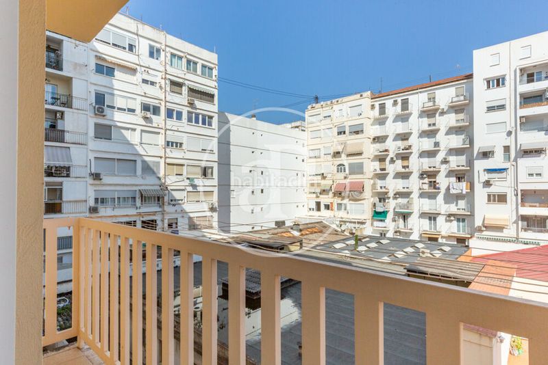 Foto 043287b4-adf6-48e0-a08f-bfd7da0a14af. Pis amb calefacció a Russafa Valencia
