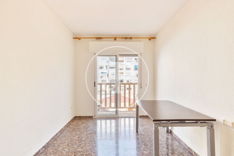 Foto ae0546d4-f9e6-47a4-90b4-32d227827350. Pis amb calefacció a Russafa Valencia