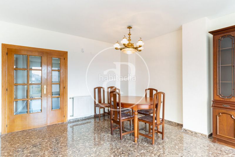 Foto f7e3b0eb-11e9-4f95-b810-46b008cfa2a1. Pis amb calefacció a Russafa Valencia