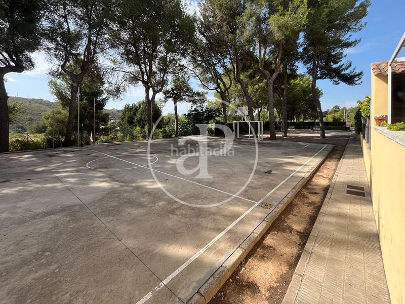 Foto fecebc9e-5213-4e3e-bcbc-e7941a37baa4. Casa aparellada amb calefacció aparcament piscina a Godelleta