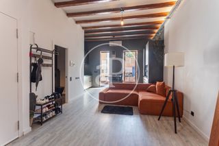 Pis  Carrer del vallespir. Piso en venta sants