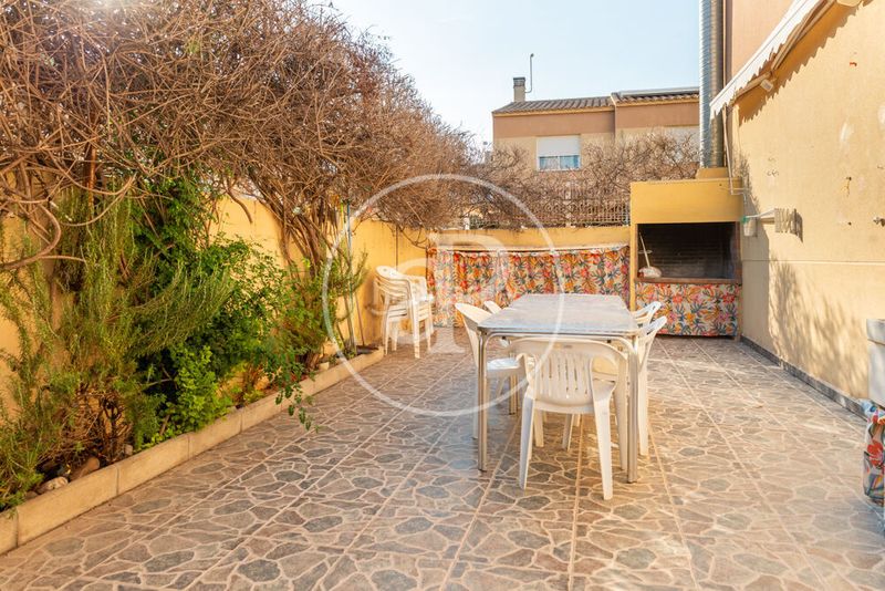Foto 831697f4-3f10-492a-bee1-2b3b6b4d2263. Semi detached house with parking pool in Playa-Ben Afeli Almazora / Almassora