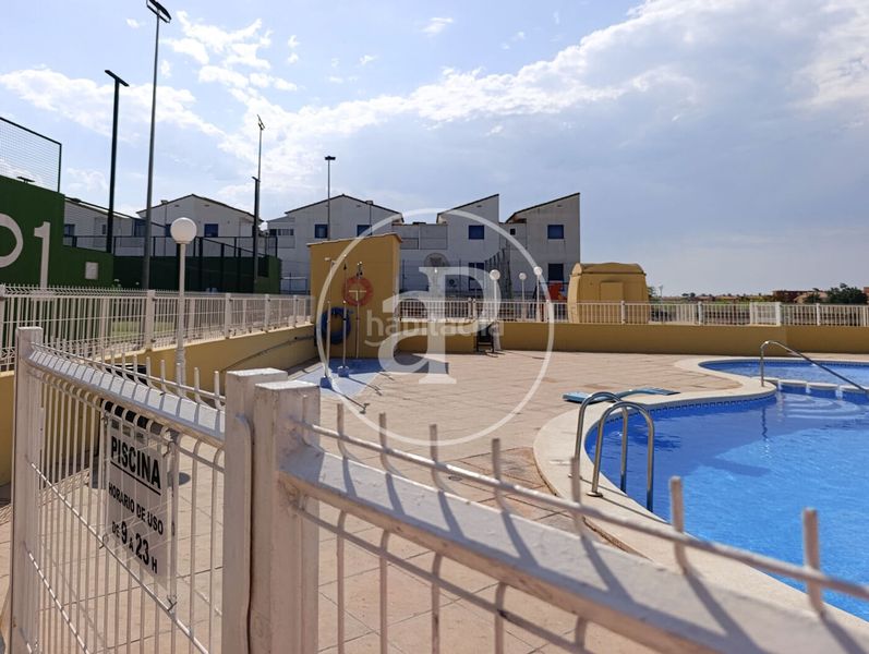Foto b2123228-2f7e-454e-a927-53dfc8dfe842. Casa adossada amb aparcament piscina a Playa-Ben Afeli Almazora / Almassora