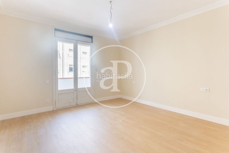 Foto 9565fdc7-bd6d-4120-b250-14055254b275. Alquiler piso  en alquiler en avenida roma, eixample en Barcelona