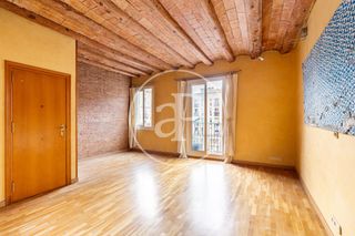 Pis  Carrer de sant martí. Piso en venta en ciutat vella