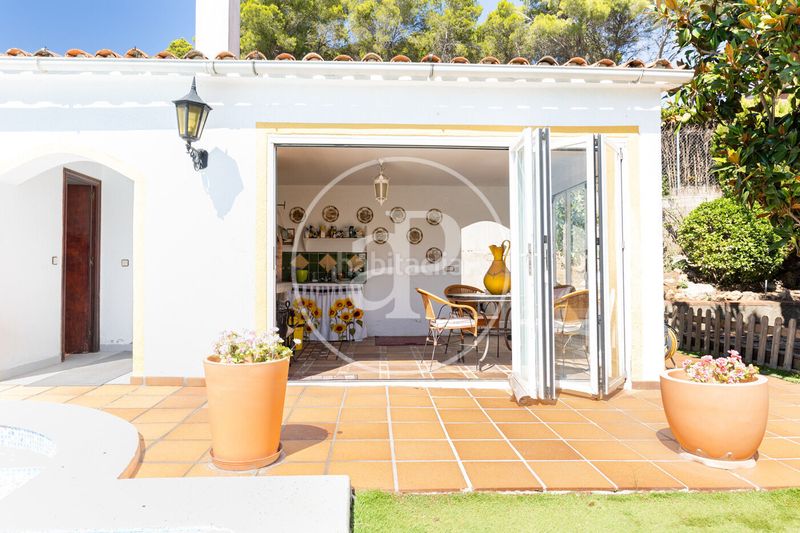 Foto ba490ede-bd0d-4ec5-ae38-a28a8239b0e6. Casa amb calefacció aparcament piscina a Bellaterra