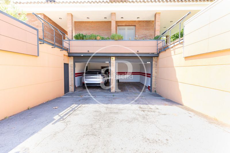 Foto fc9b0b5e-40b5-4f88-85f3-4b810b1c12a9. Casa amb calefacció aparcament piscina a Bellaterra