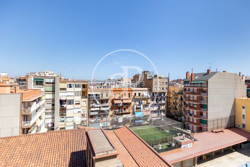 Foto 6af2adc0-c472-427c-8dff-d8a4169e6cc8. Àtic amb calefacció a La Nova Esquerra de l´Eixample Barcelona