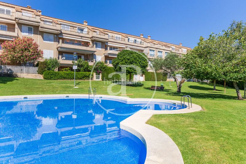 Foto e4d93f35-7436-4261-840f-dd5fc3403e33. Zweistöckige wohnung mit heizung parking pool in Torre en Conill-Cumbres de San Antonio Bétera