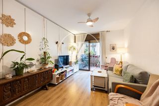 Pis  Carrer de valència. Piso en venta en sagrada familia