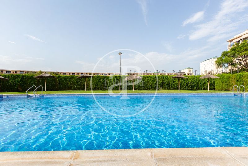 Foto 90f9c628-86ab-403c-8435-6d321aa3c273. Etagenwohnung mit parking pool in Playa del Puig El Puig de Santa Maria